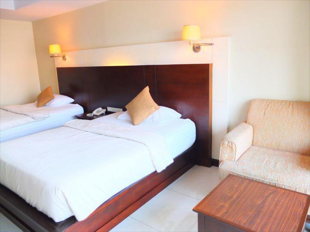 August Suites Pattaya Exterior foto