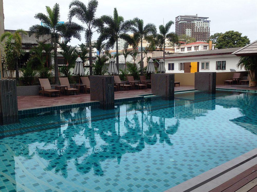 August Suites Pattaya Exterior foto