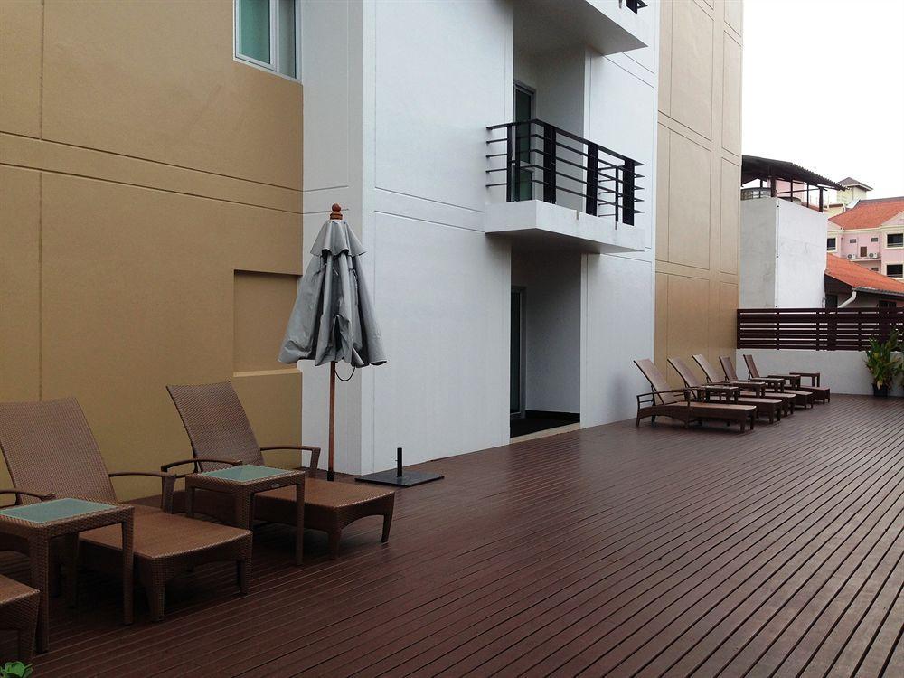 August Suites Pattaya Exterior foto
