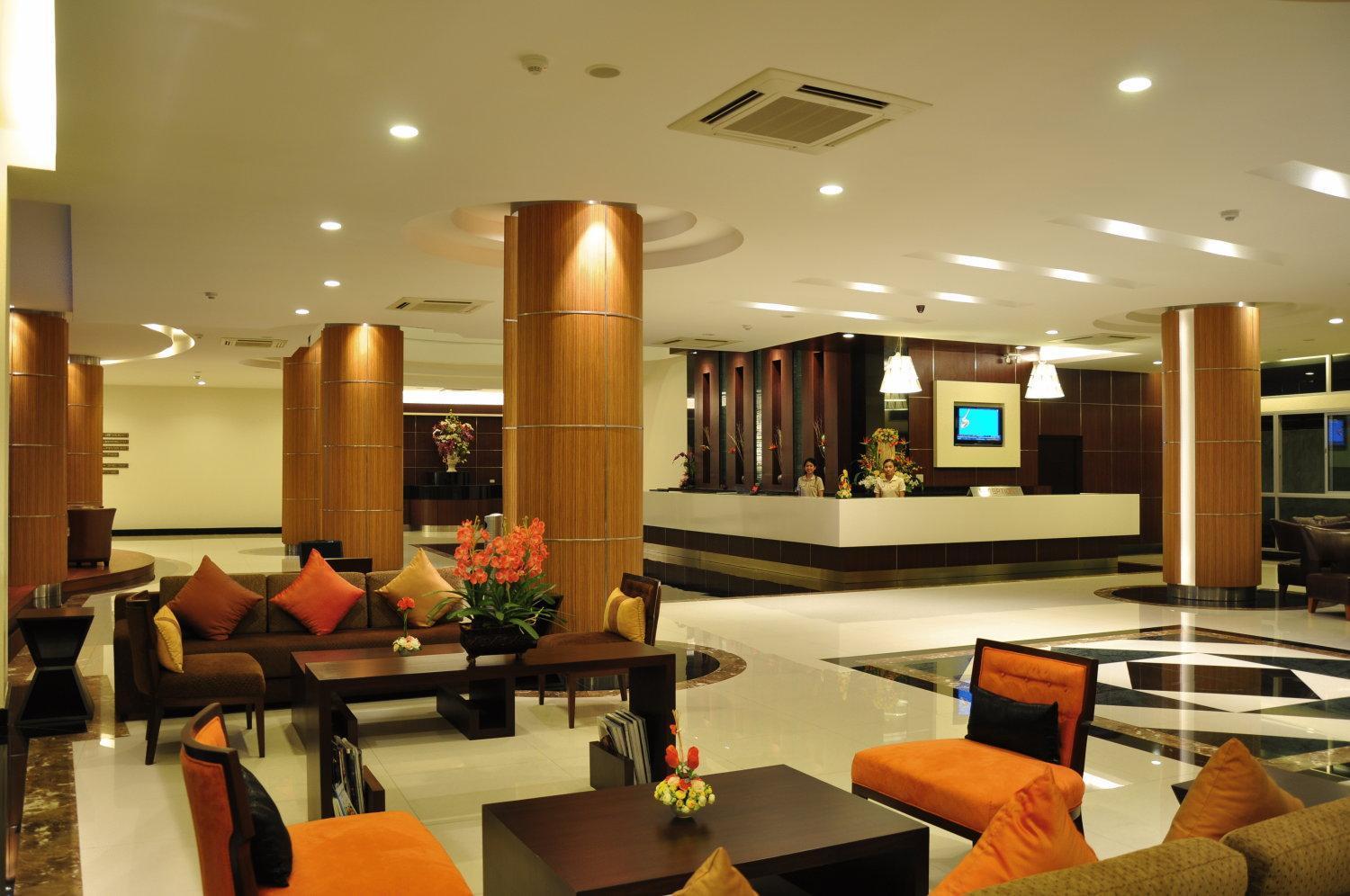 August Suites Pattaya Exterior foto
